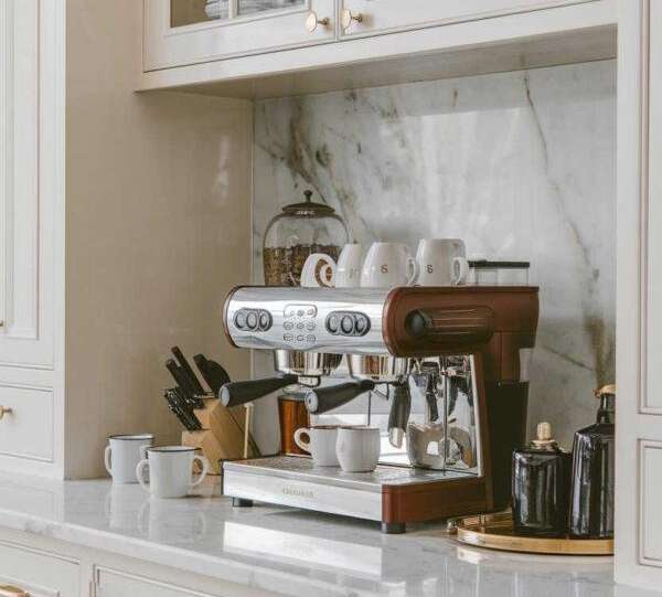 descubre las tendencias estéticas para estaciones de café en 2026 y transforma tu espacio con estilo y funcionalidad.