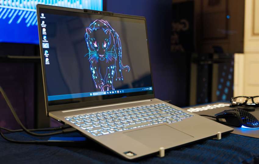 comparativa de rendimiento de laptops gaming con procesadores intel panther lake: descubre cuál ofrece la mejor experiencia de juego y potencia.