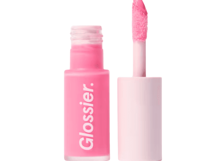 descubre los mejores lip oils para lograr un look glowy en febrero 2026. hidratación y brillo natural para tus labios esta temporada.