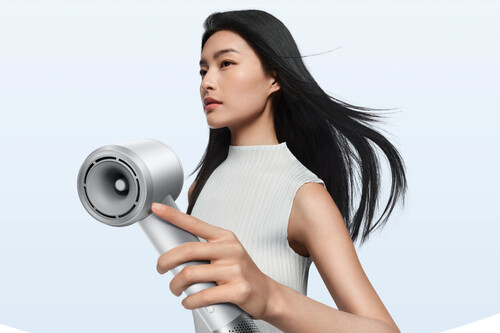 descubre nuestros secadores iónicos de alta velocidad que ofrecen un secado rápido y eficaz, cuidando tu cabello y reduciendo el frizz para un acabado profesional.