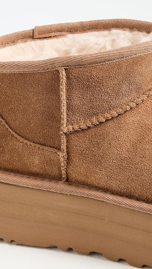 descubre las botas ugg ultra mini, el éxito en amazon por su estilo y comodidad inigualables. perfectas para cualquier ocasión, ¡consigue las tuyas ahora!