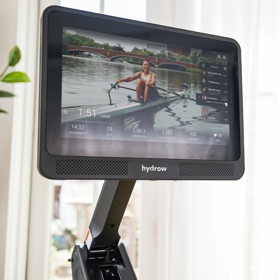 descubre hydrow arc, el remo inmersivo para entrenar en casa con una experiencia realista y envolvente. mejora tu forma física mientras disfrutas de paisajes y entrenamientos guiados.