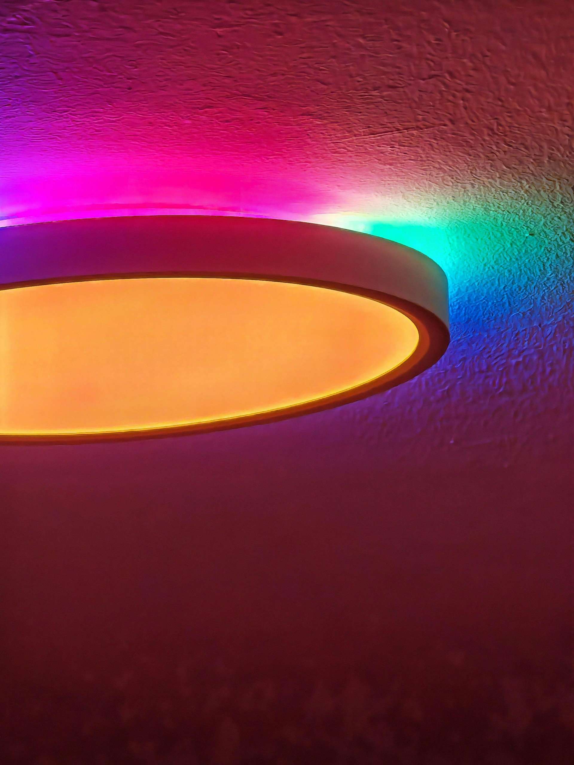descubre la iluminación govee sky para techo dinámico, que transforma tus espacios con efectos de luz vibrantes y personalizables para crear ambientes únicos.