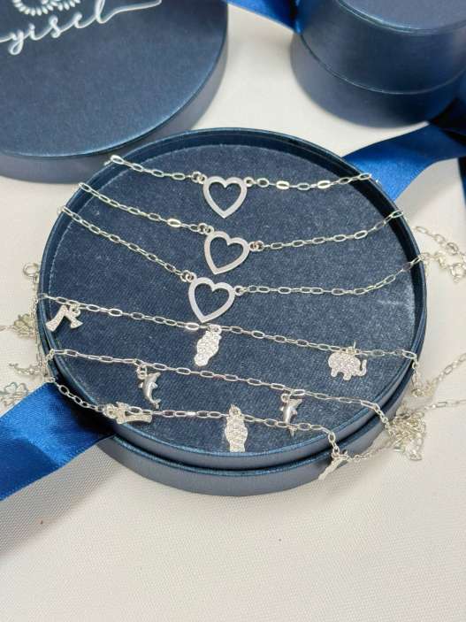 descubre las joyas de perlas 2026, la tendencia elegante que combina tradición y modernidad para realzar tu estilo con sofisticación y brillo único.