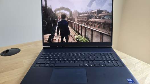 descubre los mejores laptops gaming con alto rendimiento, gráficos impresionantes y velocidad excepcional para una experiencia de juego única.