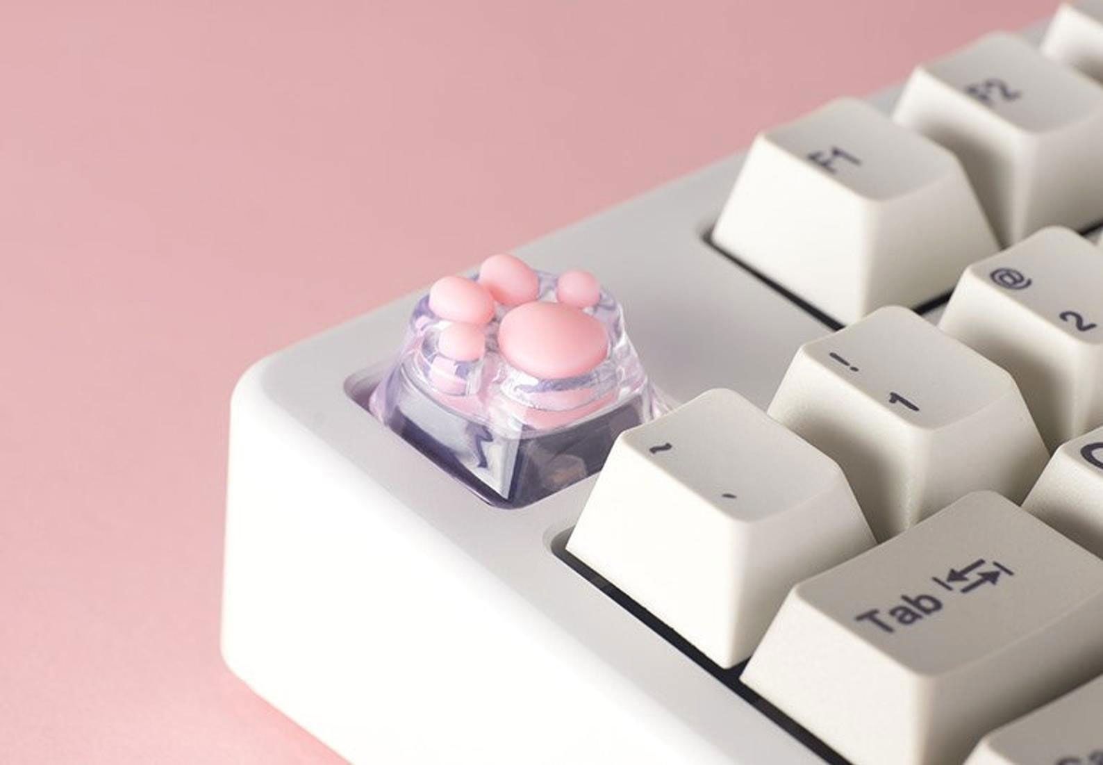 descubre regalos gamers en rosa y blanco, perfectos para los amantes de los videojuegos que buscan estilo y originalidad en sus accesorios.