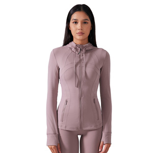 descubre las sudaderas athleisure de lululemon para mamá, diseñadas para comodidad y estilo en cualquier ocasión. perfectas para el día a día activo.