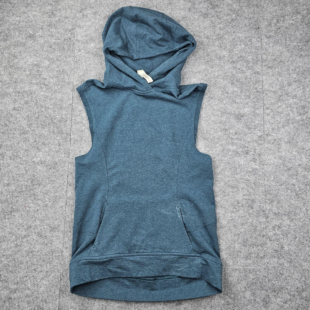 descubre las sudaderas athleisure de lululemon para mamá, combinando comodidad y estilo perfecto para el día a día.