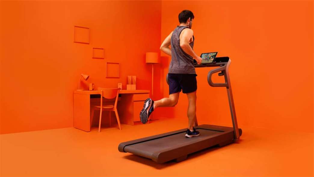 descubre el wahoo kickr run, la cinta que ajusta tu ritmo para entrenamientos personalizados y eficientes. mejora tu rendimiento con tecnología avanzada y precisión.