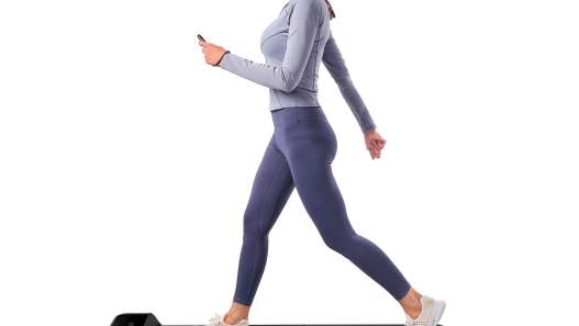 descubre el walkingpad c2, una cinta de correr compacta y perfecta para espacios pequeños. ideal para mantenerte activo sin ocupar mucho lugar en casa o la oficina.